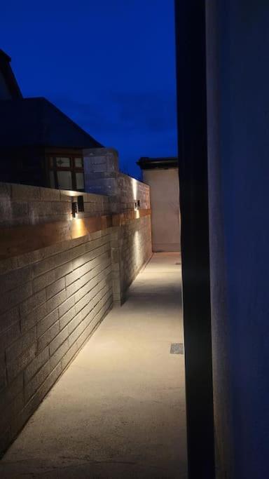 Modern Studio Apartment In Cashel Cashel (Tipperary) Exterior foto